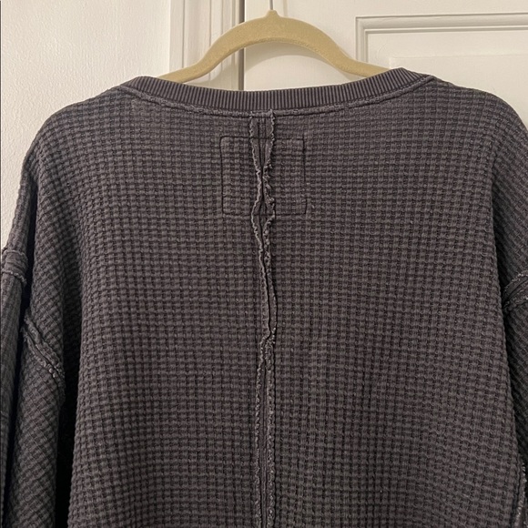 AE Big Hug Waffle Crew Neck Sweatshirt - Picture 10 of 14